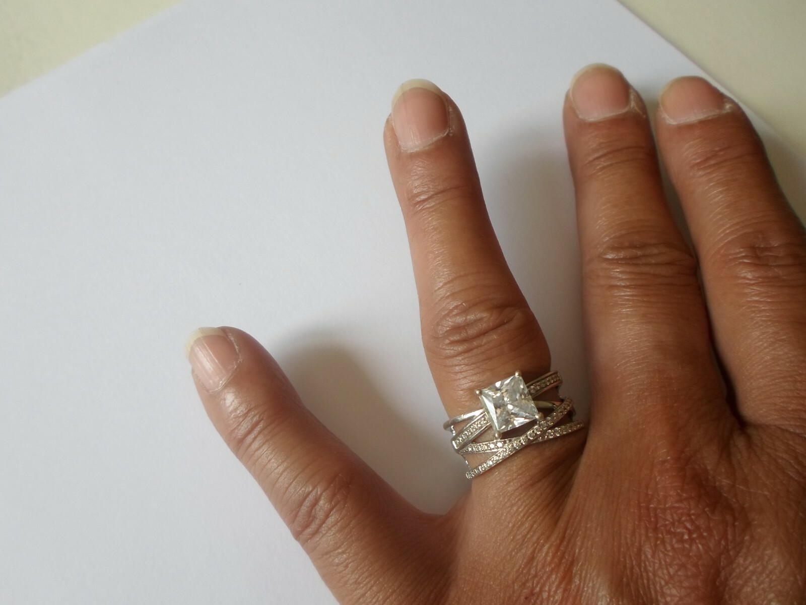 solid silver ring, interlaced, zirconiums, size 53 - image 1