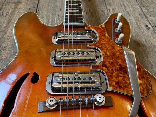 1963 Harmony H-77 Hollow body in Sunburst. owned by Micky Moody - Picture 15 of 17