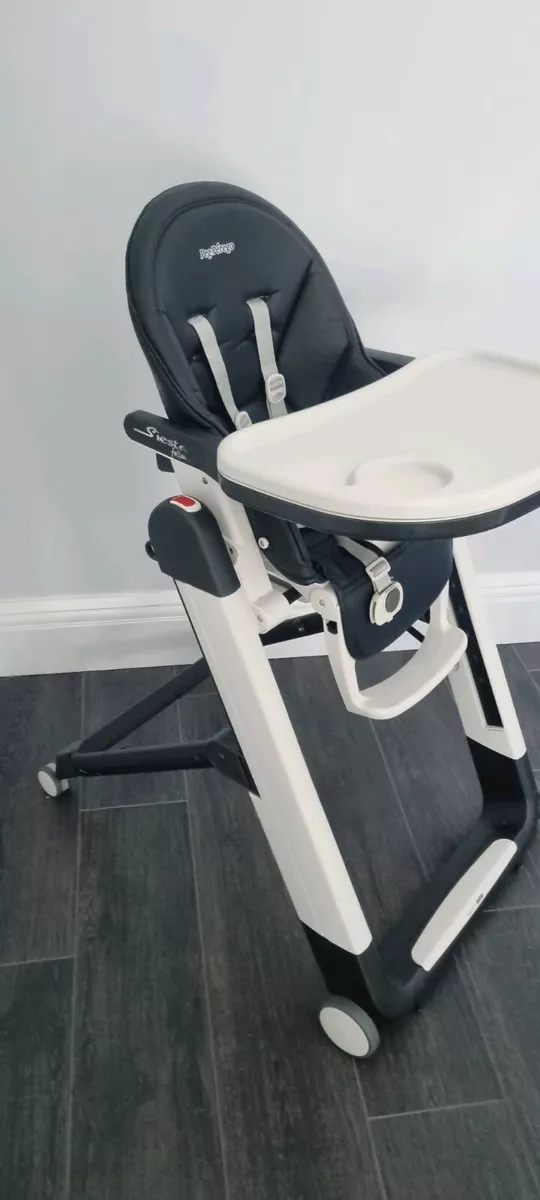 Peg Perego Siesta Highchair - Licorice