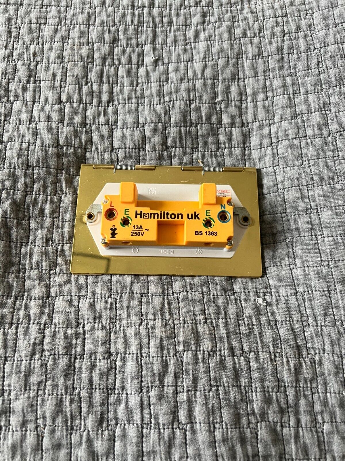 Picture 2 of 4