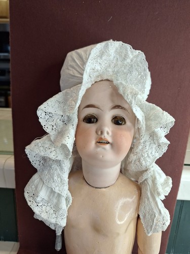 VINTAGE DOLL HAT BONNET FOR YOUR ANTIQUE FRENCH DOLL OR GERMAN BISQUE DOLL
