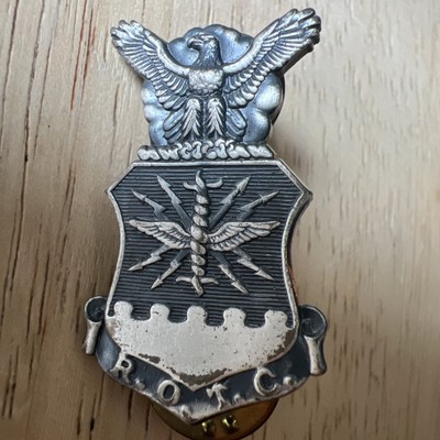 Vintage US Air Force ROTC  Eagle Pinback Marked W. B.