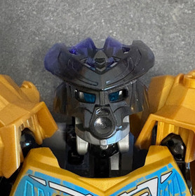 *RARE* Lego Bionicle Kanohi Mask Protector of Earth 70781 Exclusive Retired