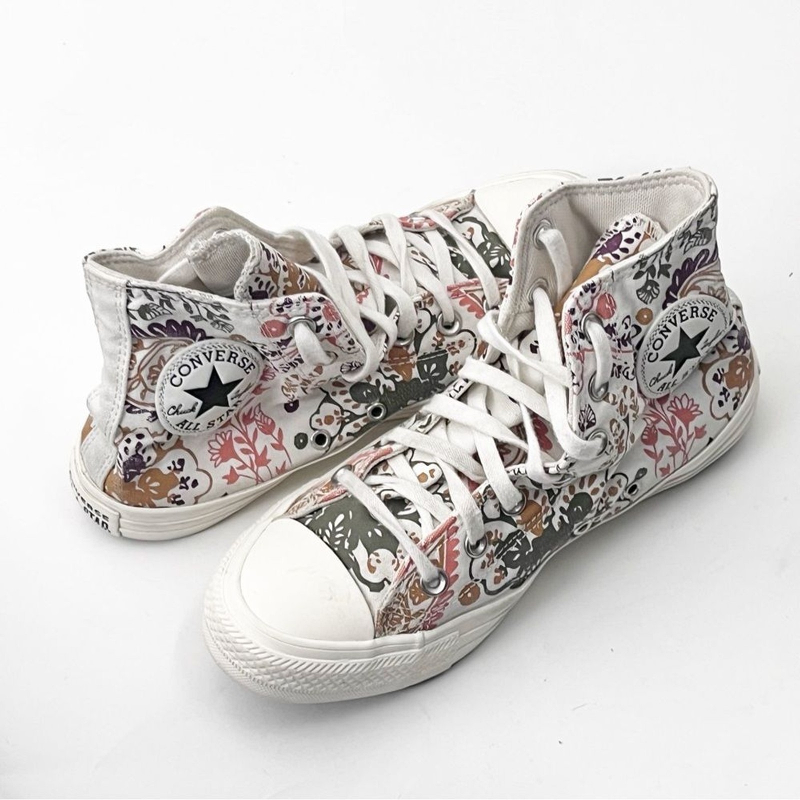 CONVERSE CHUCK TAYLOR ALL STAR Fall Florals Lace Up High Tops Sneakers Women’s 8
