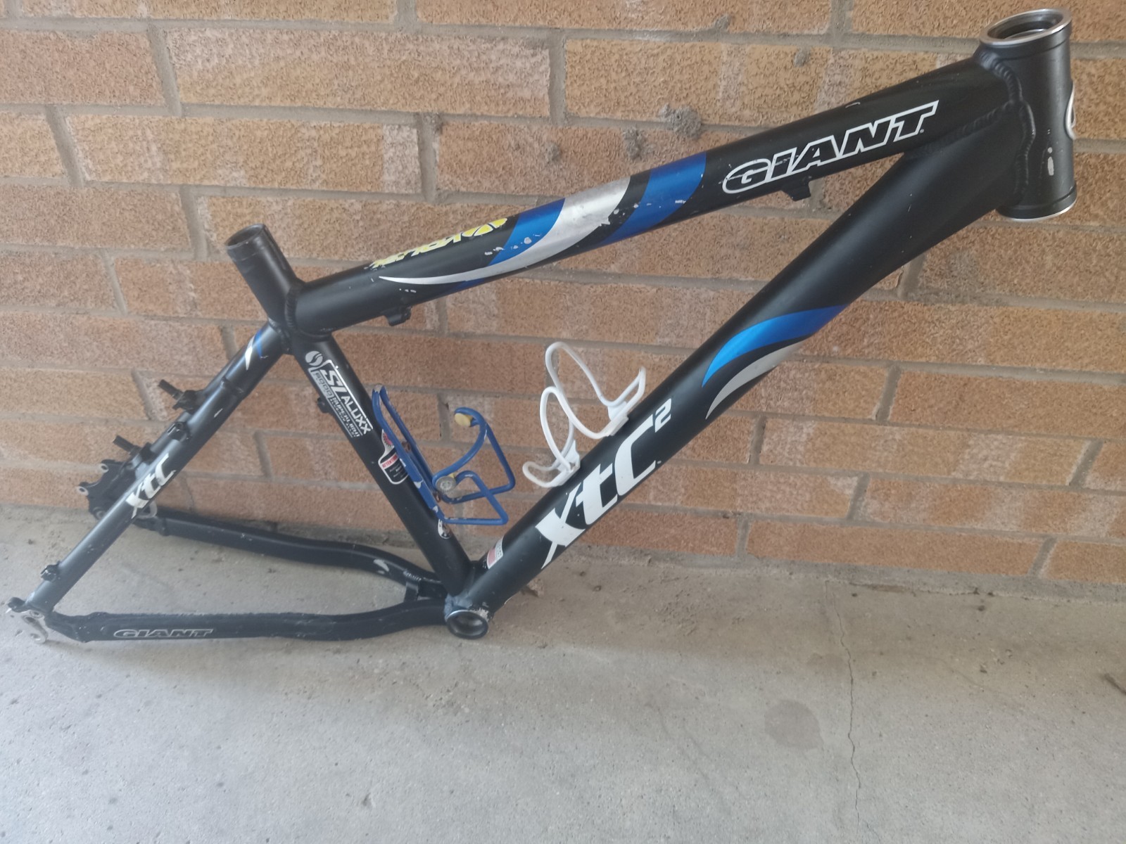 17" Giant XTC 2 Hardtail Mountain Bike Frame  Very Lightweig