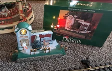 New Bright Holiday Express DILLARDS MUSICAL CLOCK TOWER Train STATION Video