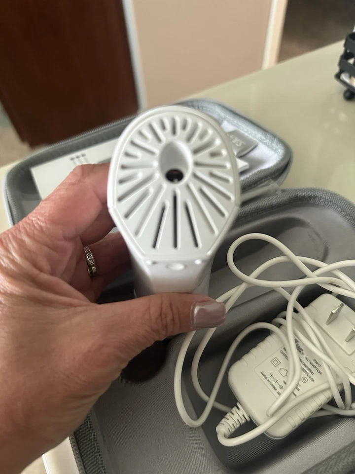 Silk'n FaceFX面部护肤抗衰老红色LED热美容手持设备 — 第 3/4 张图片