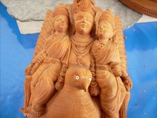 Sehr detaillierte Holzschnitzerei Indonesien Vishnu Garuda