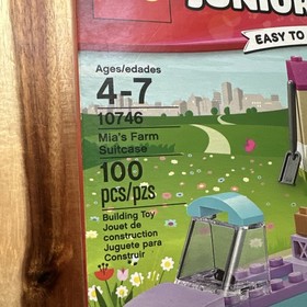 Lego MIA'S FARM SUITCASE 10746 Foal Lamb Retired SEALED Juniors FRIENDS Set NEW