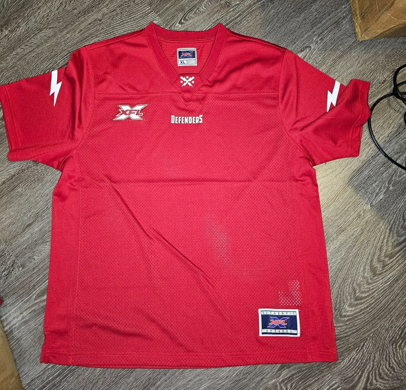 6May27_14  New DC Defenders XFL Authentic Apparel Football Jersey Men’s XL Red