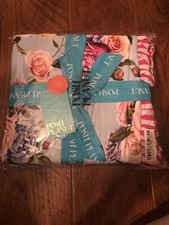 POSH PEANUT Country Rose Very Berry Ruffled Brand new LUXE Patoo