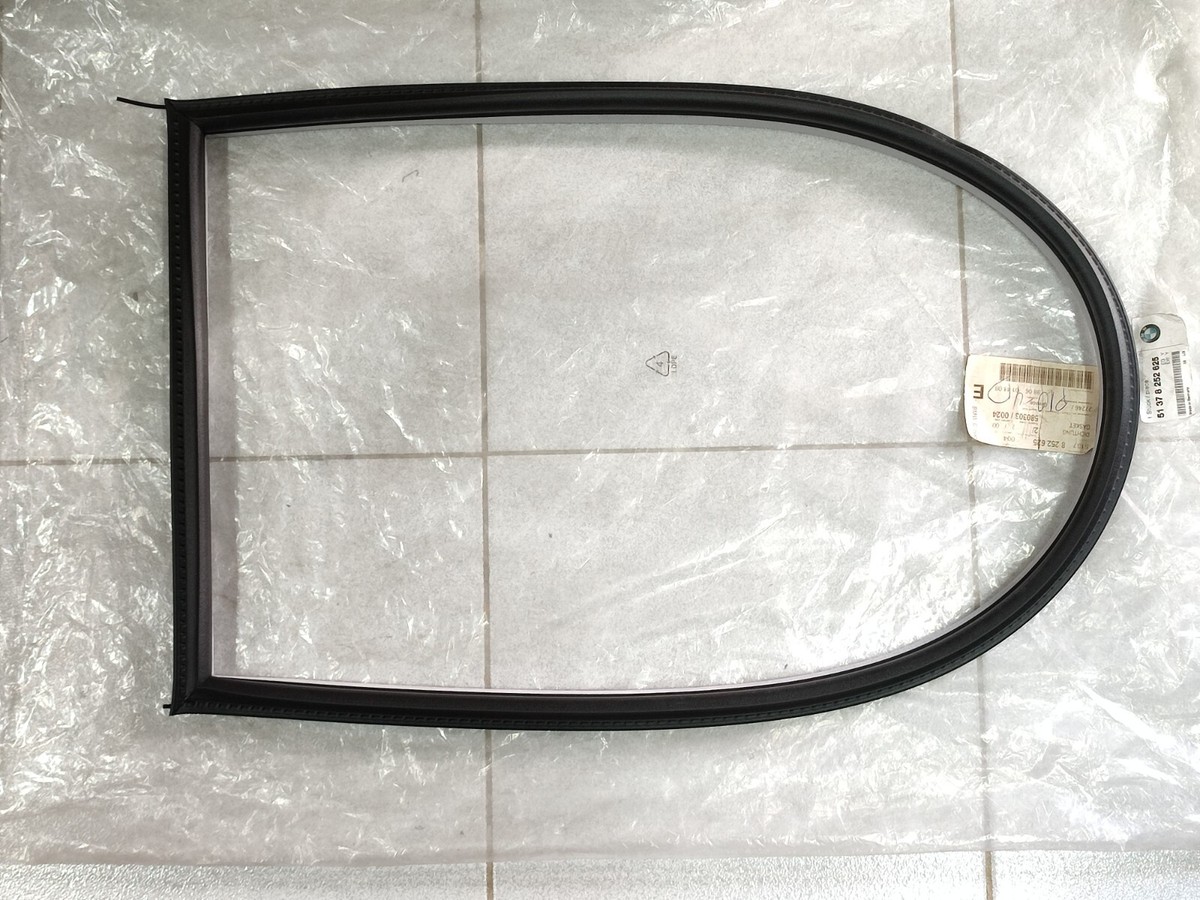 BMW E46 gasket, vent window inner GRAU !NEW! GENUINE 51378252625  