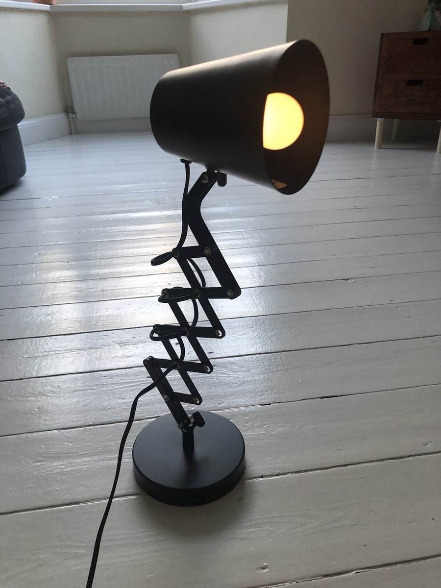 Flexible Contemporary Extending Positional Concertina Desk Table