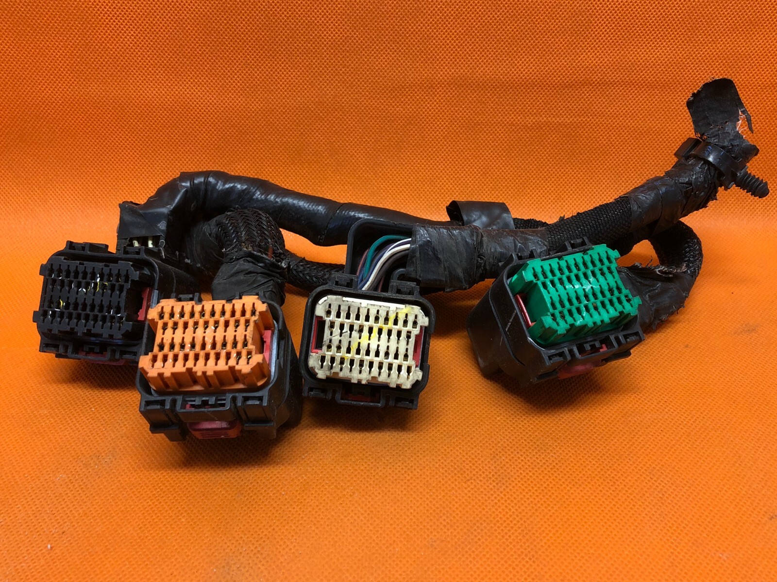 WIRING HARNESS PLUG CONNECTOR 06 PT CRUISER ATX ECM ECU MODULE PCM 05094687AF