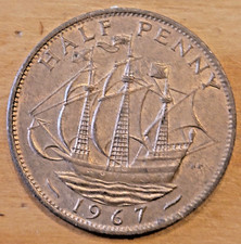 1967 Queen Elizabeth II Half Penny 1/2d coin - Good VF.