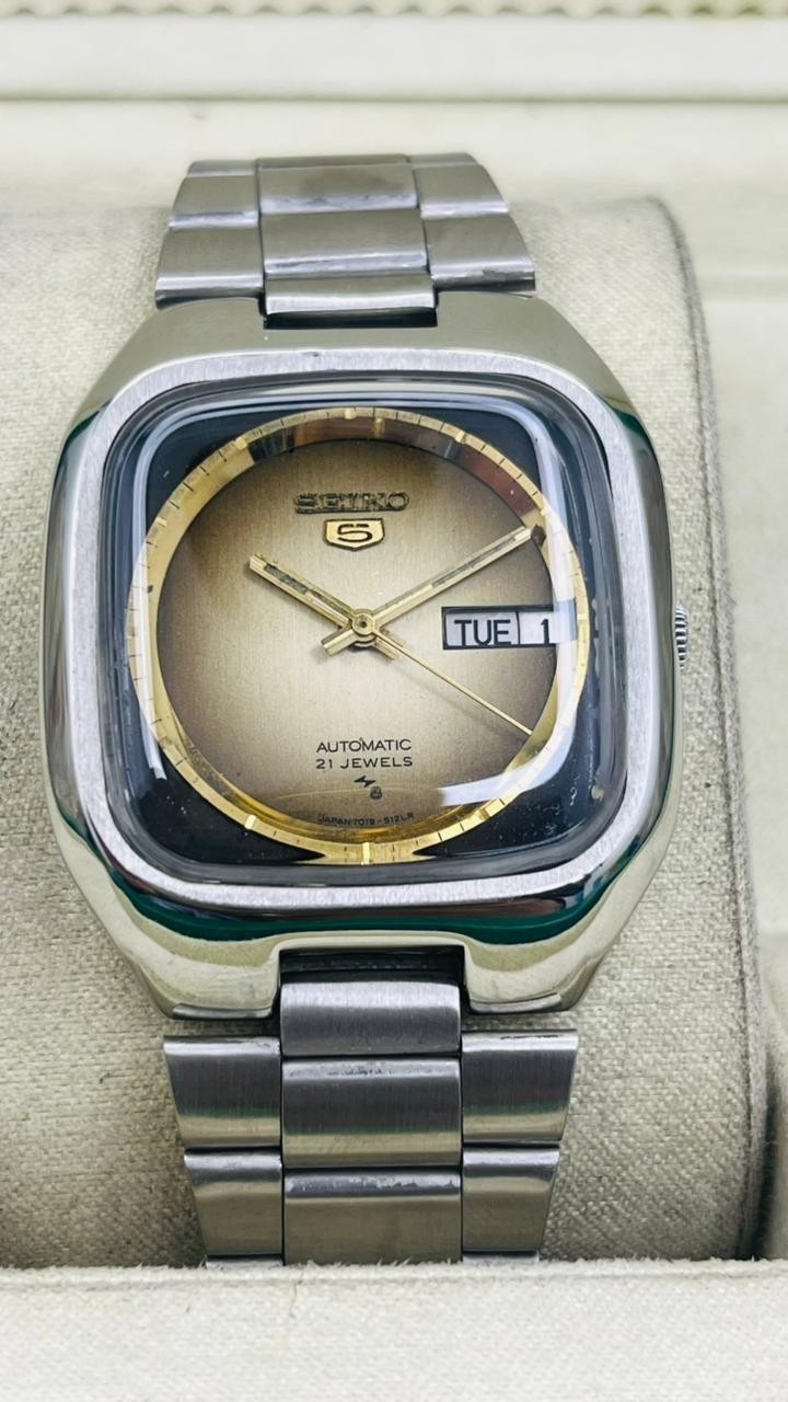 Vintage Seiko 5 TV Dial Automatic 21 Jewels Day&Date Japanese Men's Watch