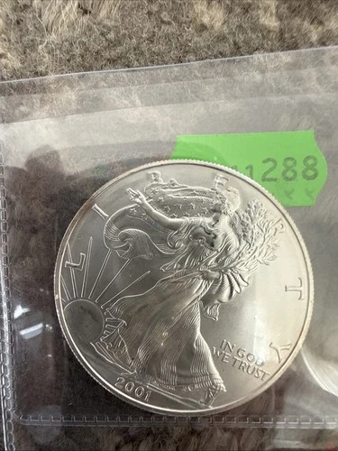 2001 - AMERICAN EAGLE - One Dollar - .999 1oz Fine Silver