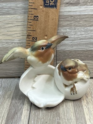  Vintage Italian Porcelain Baby Birds Hatching Figuine Capodimonte  Made Italy