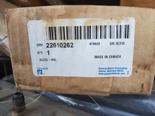 Pontiac Sunfire Front Passenger Side Interior Door Handle Bezel · 22610262