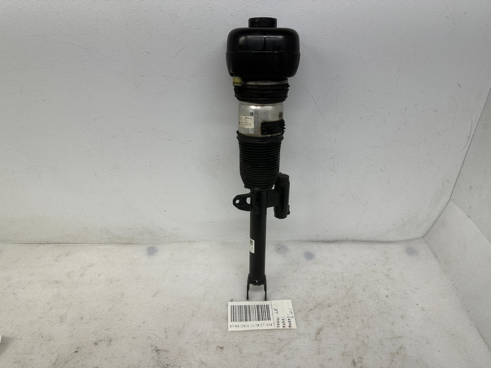 Rolls-Royce Phantom 2017-2025 FRONT+LEFT Air suspension strut