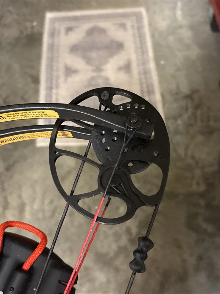 Arco compuesto Blackout Faze DL:28. Diestro. ¡Excelente estado! Foto 4 de 4