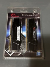 G.SKILL Ripjaws V DDR4-3200 16GB 8GBx2 DIMM 288-Pin F4-3200C16D-16GVKB