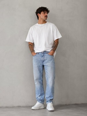 Levi s 501  54 Herrenjeans W28/L32   Light Indigo   A4677-0006