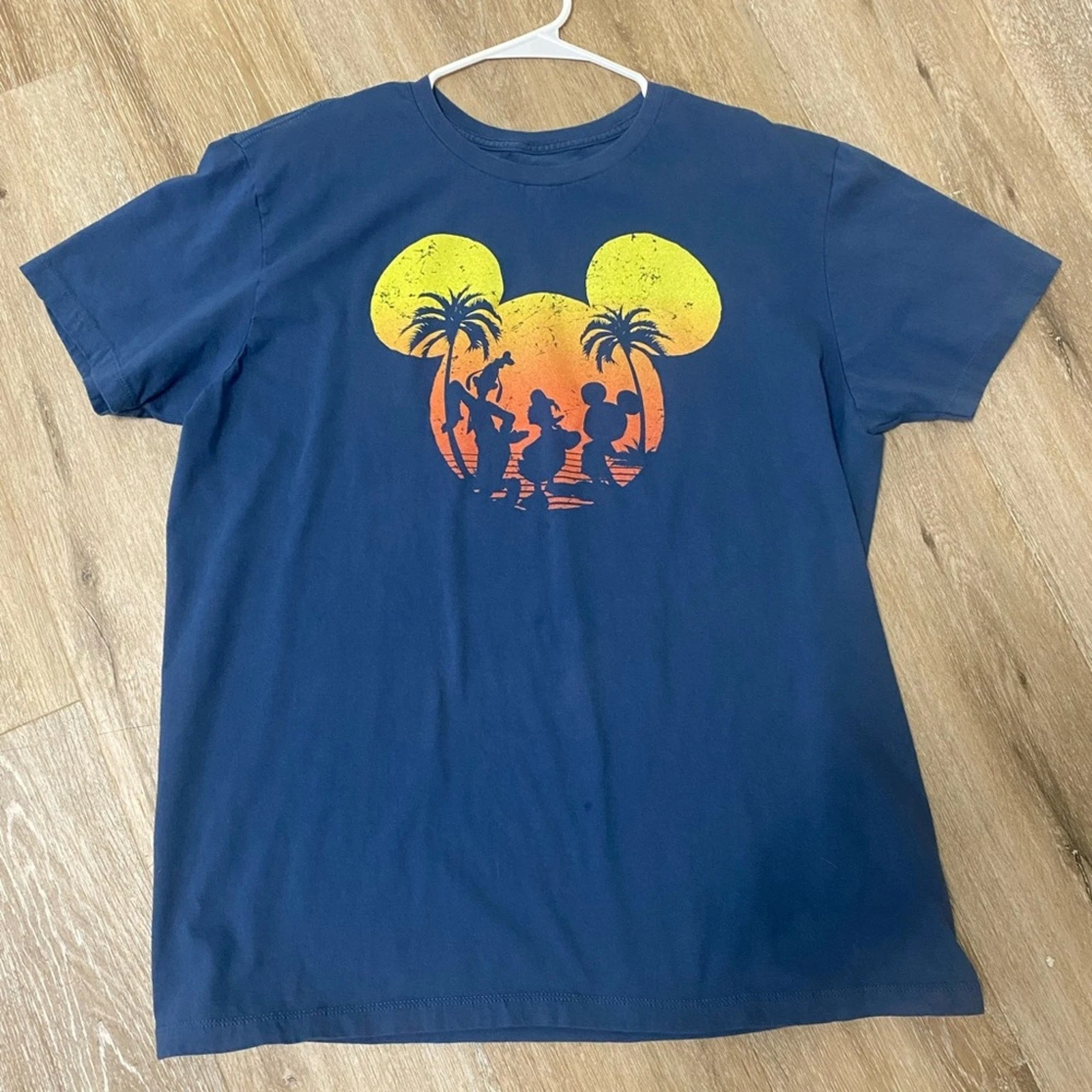 Disney Mickey Mouse Graphic T Shirt XL Navy Blue Tropical Sunset Palm Trees