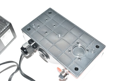 Rotronic HygroFlex Temperature Humidity Transmitter W/ Power Supply - 第 6/6 張圖片