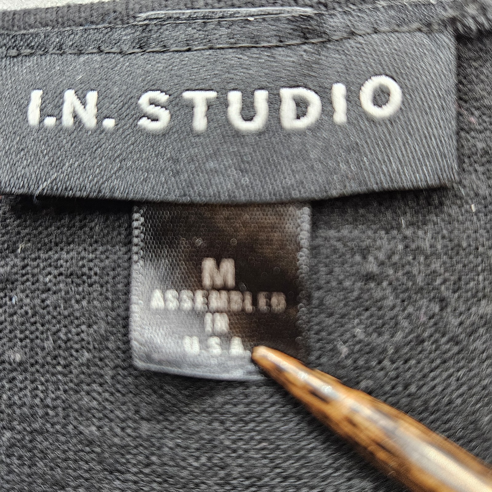 I.N. Studio Women's Medium Black Three-Quarter Butterfly Sleeves