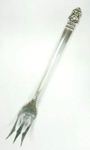 INTERNATIONAL ROYAL DANISH STERLING 6" COCKTAIL OLIVE/PICKLE FORK FLATWARE
