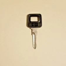 VL8-P Ilco Plastic Head Key Blank fits Volvo