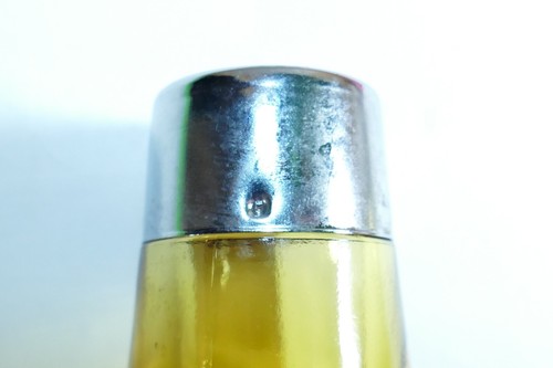 1 Vintage Amber Glass Replacement Salt or Pepper Shaker Thumbprint pattern - Picture 11 of 19
