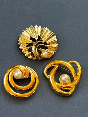Lot Napier Signed Open Goldtone Swirl Circle AAI Triangle & Unmarked Fan-Like w