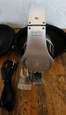 Beats Studio 1st Gen Wired Headphones in a silver Color