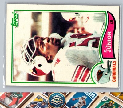 1982 Topps Football - CHOOSE YOUR CARD !!