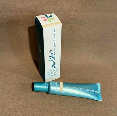 NEW Per-Fekt Perfekt Skin Perfection Conceal LUMINOUS Concealer .33 Fl Oz