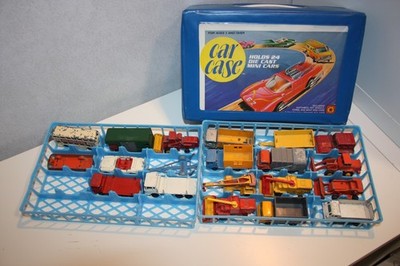 Car Case Tara Toy Corp Sammelkoffer Matchbox + Inhalt  Koffer in schönem Zustand