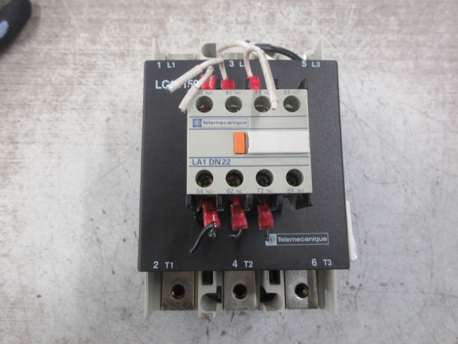Telemecanique Contactor LC1 D 150006 24V Coil 160A 600V Used