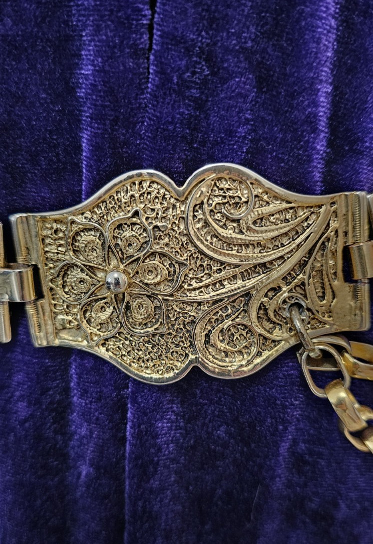 Streets Ahead Black Leather Belt M Brass Chain Medallion Whimsy Renfaire Fairy