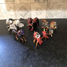 LOT OF 5 Medieval Figures Horses Mix Brands