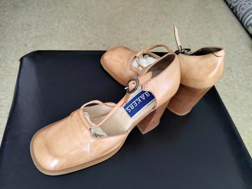 BAKERS beige leather shoes Made in Spain size 6 - Picture 2 of 8