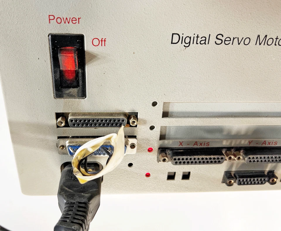 LPL Systems Tri Sigma 21 8312 13 XYZ Digital Servo Drive Motor Control w/manual Foto 4 de 4
