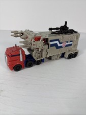 Transformers TITANS RETURN Leader Class Power...