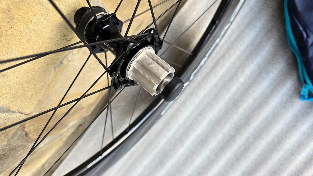 Campagnolo Bora Ultra WTO 80 CULT Ceramic Disc Brake Rear