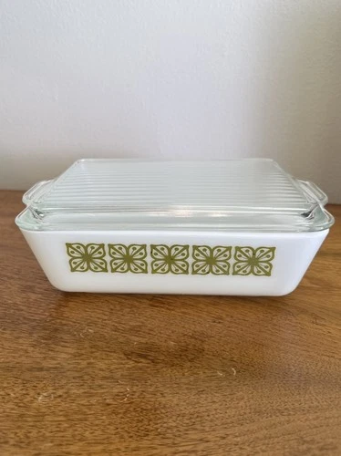 Pyrex Verde Autumn Floral #503 Refrigerator Dish