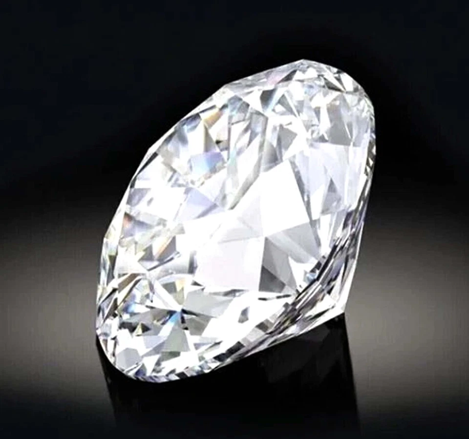 4 Carat Round Cut Lab Grown Diamond D Color VVS1 Clarity CVD IGL Certified 5NSE - Image 3 of 4