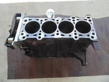 94-05 Mazda Miata 1.8L Engine Block With Main Caps & Oil Pump 1.8 BP 97 99 NA NB