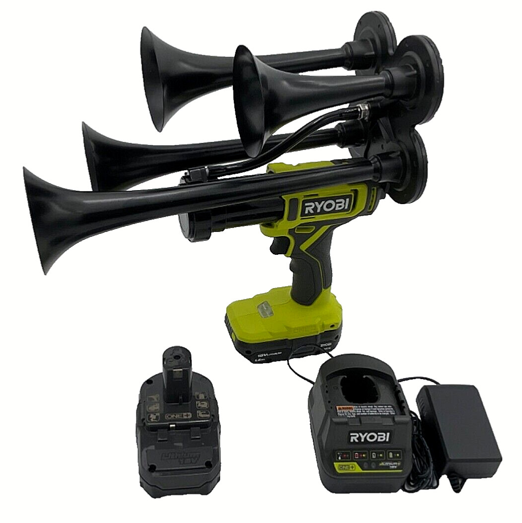 Train 4 Horn Quad Black Air Trumpets W/battery + Charger