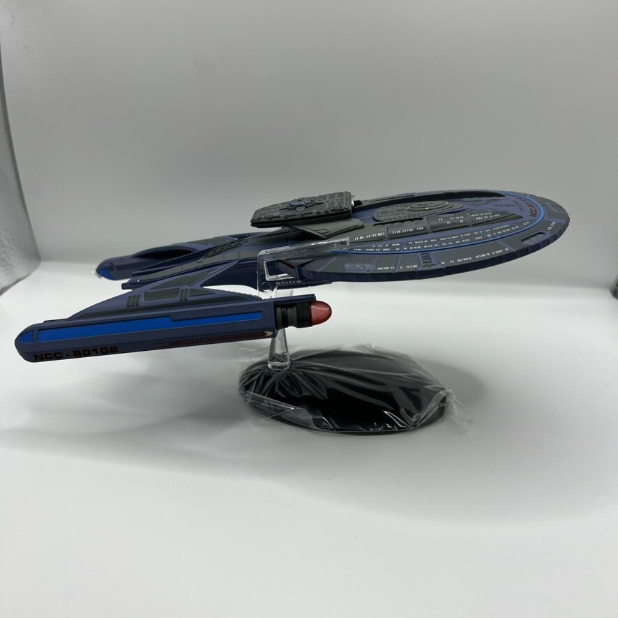 USS Titan XL Star Trek Lower Decks The Official Starships Eaglemoss